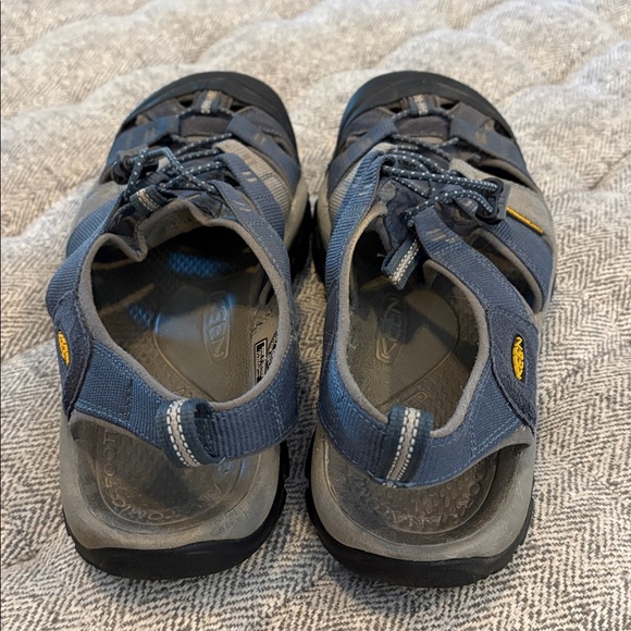 Keen waterproof sandals size 11.5 main image 7